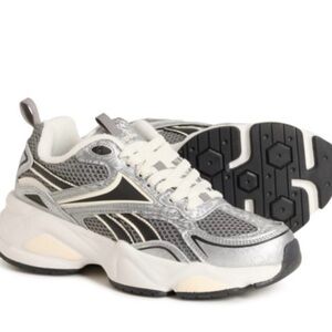 Reebok  Charge chunky Women's Metallic Silver and Black Sneakers